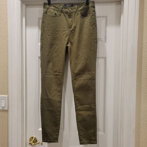 Judy Blue Skinny Fit, green size 9/29